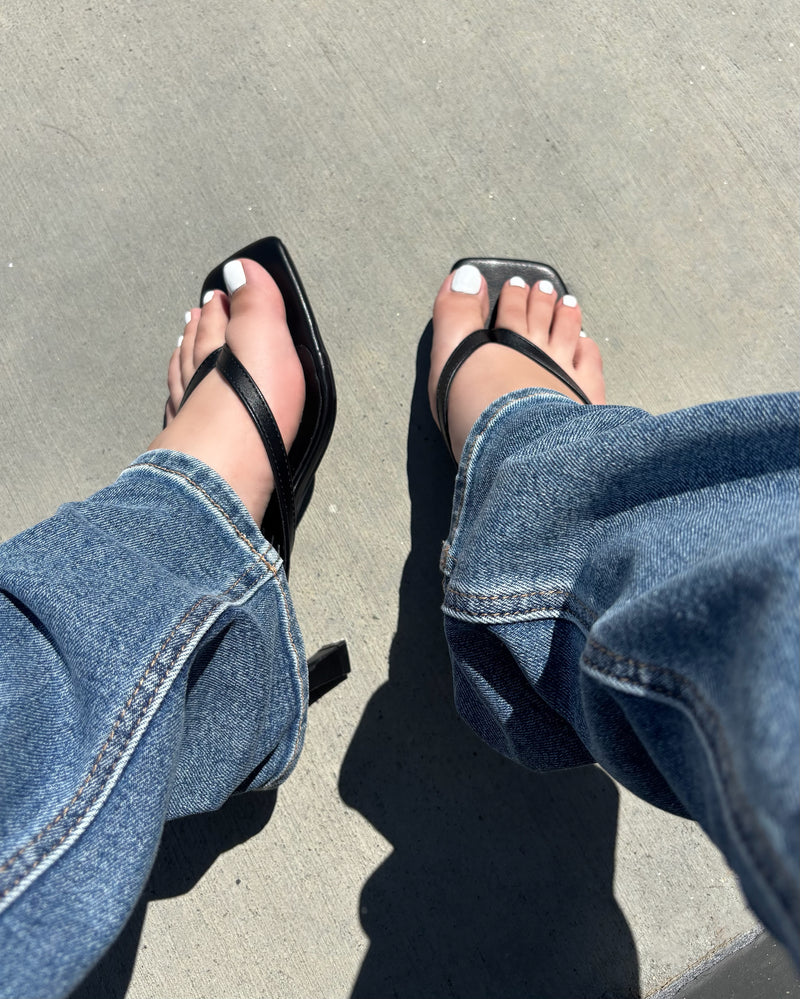 Kaylani Kitten Heel (Black)